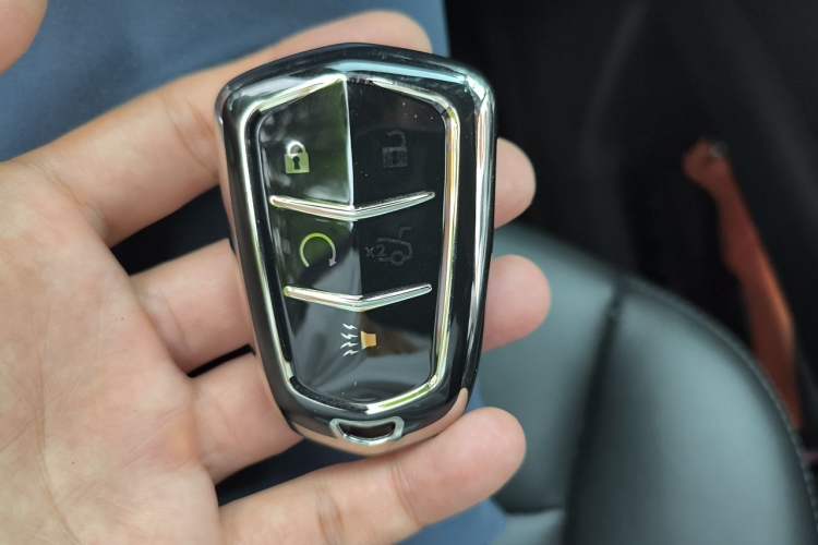 Used Cadillac XT5 2023 2.0T Two-Wheel-Drive Fashion Edition Vehicle Key