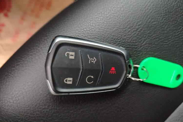 Used Cadillac XT5 2023 2.0T Two-Wheel-Drive Fashion Edition Vehicle Key