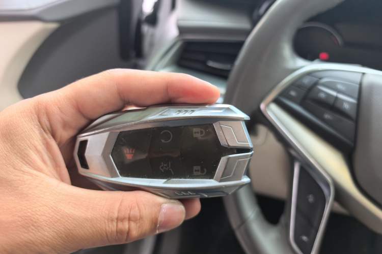 Used Cadillac XT5 2023 2.0T Two-Wheel-Drive Fashion Edition Vehicle Key