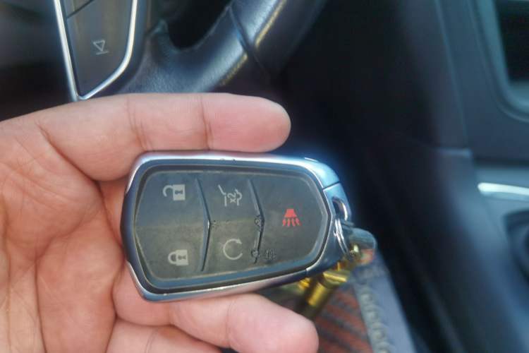 Used Cadillac XT5 2023 2.0T Two-Wheel-Drive Fashion Edition Vehicle Key