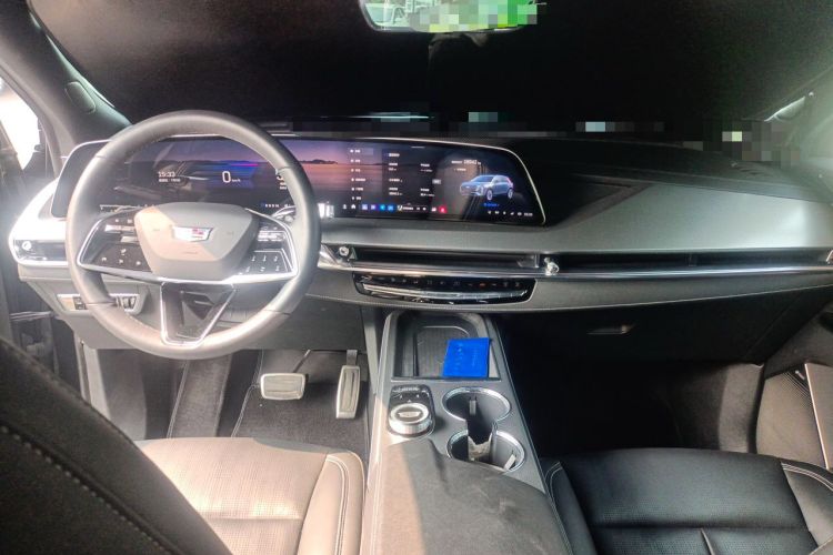 Used Cadillac XT5 2024 2.0T Four-Wheel Drive Prestige Version (Ultimate Edition) Center Console