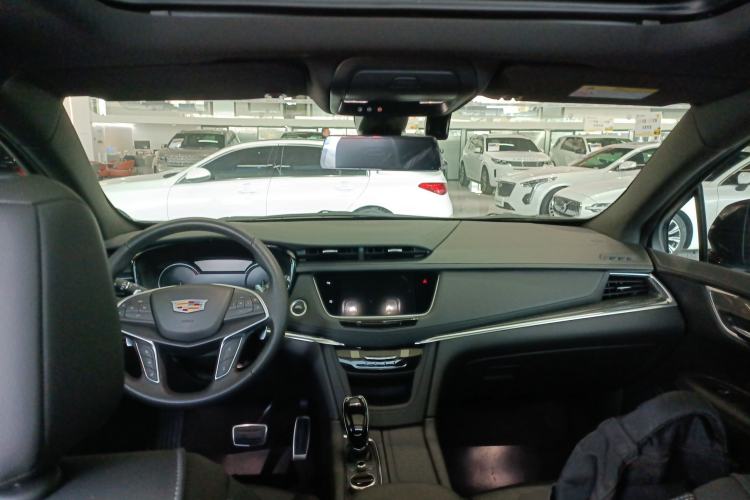 Used Cadillac XT5 2024 2.0T All-Wheel-Drive Luxury Version (Hummingbird Edition) Center Console