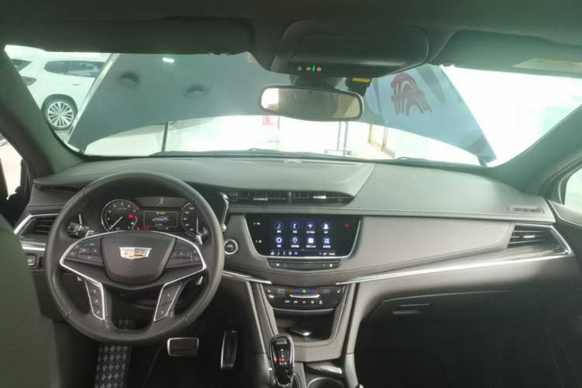 Used Cadillac XT5 2024 2.0T All-Wheel-Drive Luxury Version (Hummingbird Edition) Center Console