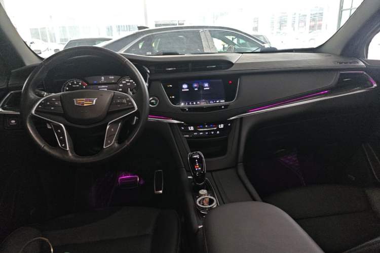 Used Cadillac XT5 2024 2.0T All-Wheel-Drive Luxury Version (Hummingbird Edition) Center Console