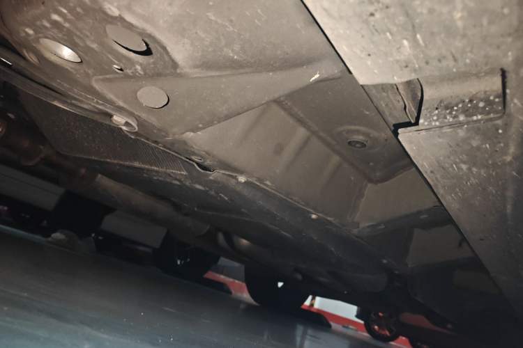 Used Cadillac XT5 2024 2.0T All-Wheel-Drive Luxury Version (Hummingbird Edition) Chassis Front Left