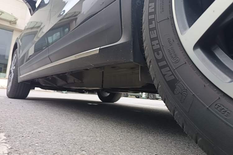 Used Cadillac XT5 2024 2.0T All-Wheel-Drive Luxury Version (Hummingbird Edition) Chassis Rear Left