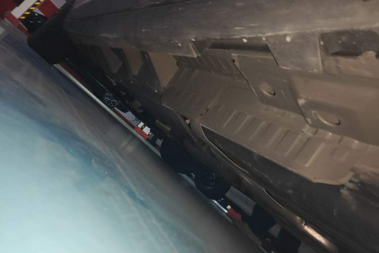 Used Cadillac XT5 2024 2.0T All-Wheel-Drive Luxury Version (Hummingbird Edition) Chassis Rear Left
