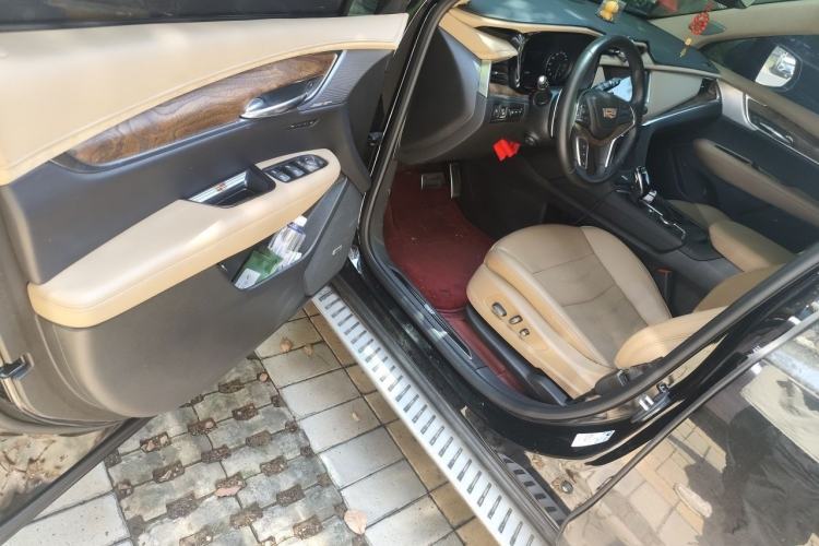 Used Cadillac XT5 2024 2.0T Four-Wheel Drive Platinum Edition Driver Seat