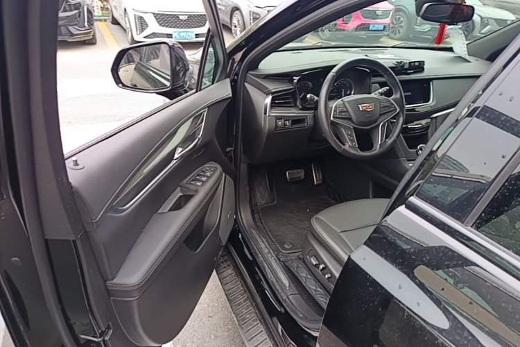 Used Cadillac XT5 2024 2.0T All-Wheel-Drive Luxury Version (Hummingbird Edition) Driver Seat