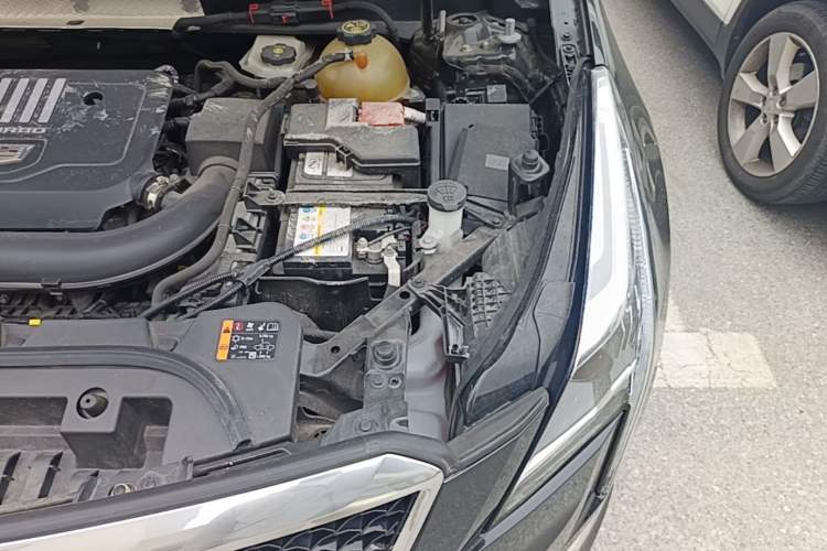 Used Cadillac XT5 2024 2.0T All-Wheel-Drive Luxury Version (Hummingbird Edition) Engine Bay Left