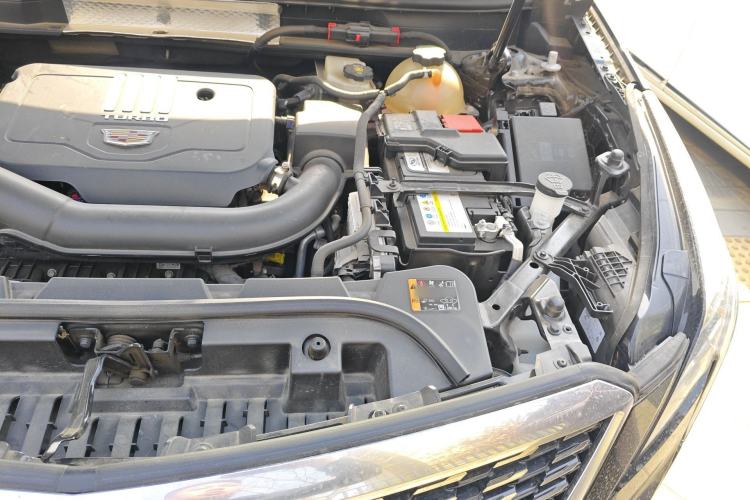 Used Cadillac XT5 2024 2.0T Two-Wheel Drive Fashion Edition Engine Bay Left