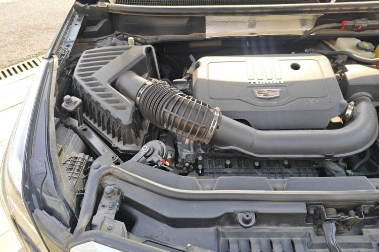 Used Cadillac XT5 2024 2.0T Two-Wheel Drive Fashion Edition Engine Bay Right