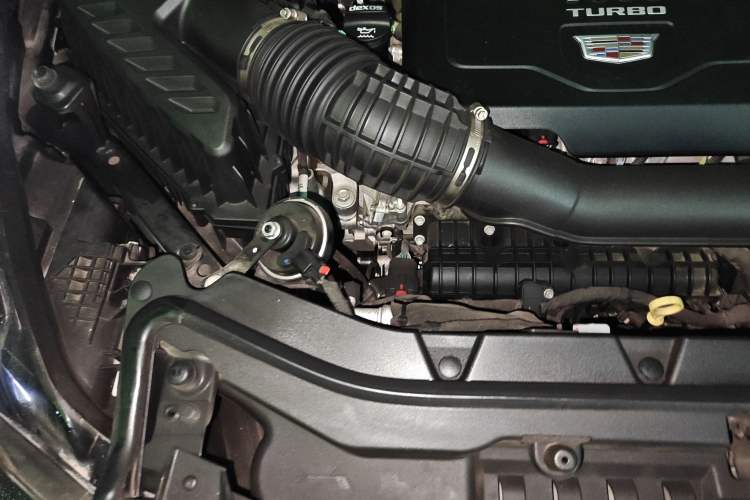 Used Cadillac XT5 2024 2.0T Two-Wheel Drive Fashion Edition Engine Bay Right