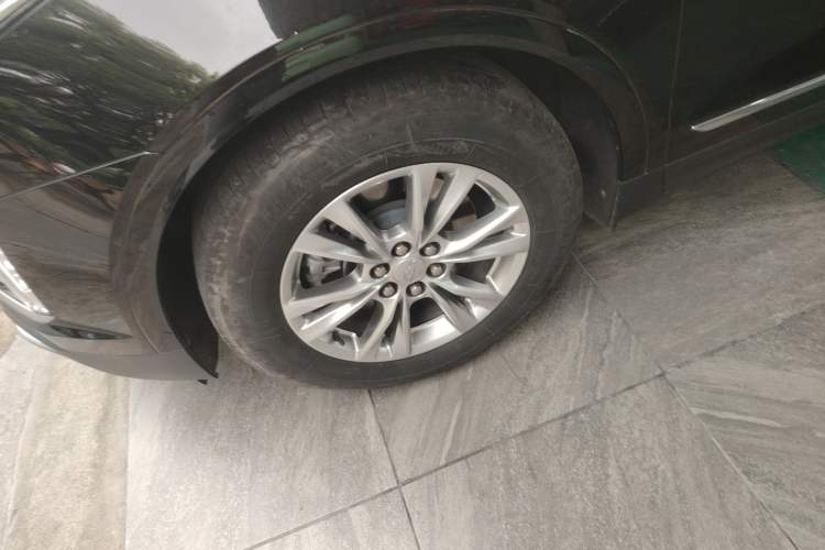 Used Cadillac XT5 2024 2.0T Two-Wheel Drive Fashion Edition Exterior 2