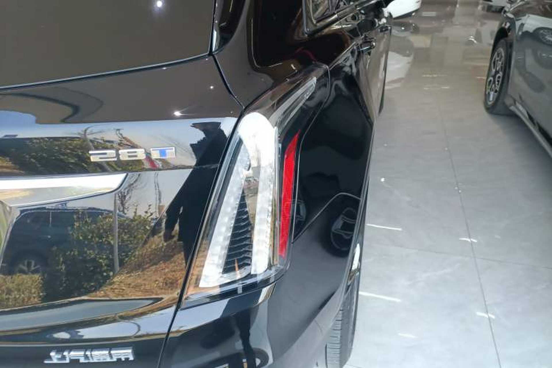 Used Cadillac XT5 2024 2.0T All-Wheel-Drive Luxury Version (Hummingbird Edition) Exterior 3