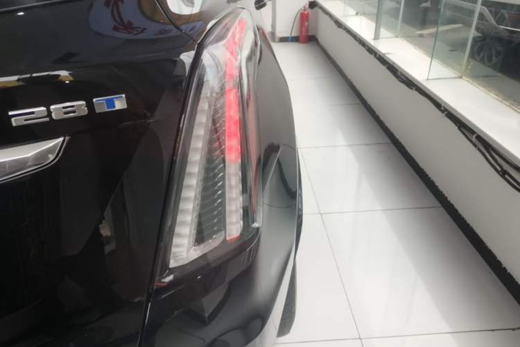 Used Cadillac XT5 2024 2.0T All-Wheel-Drive Luxury Version (Hummingbird Edition) Exterior 3