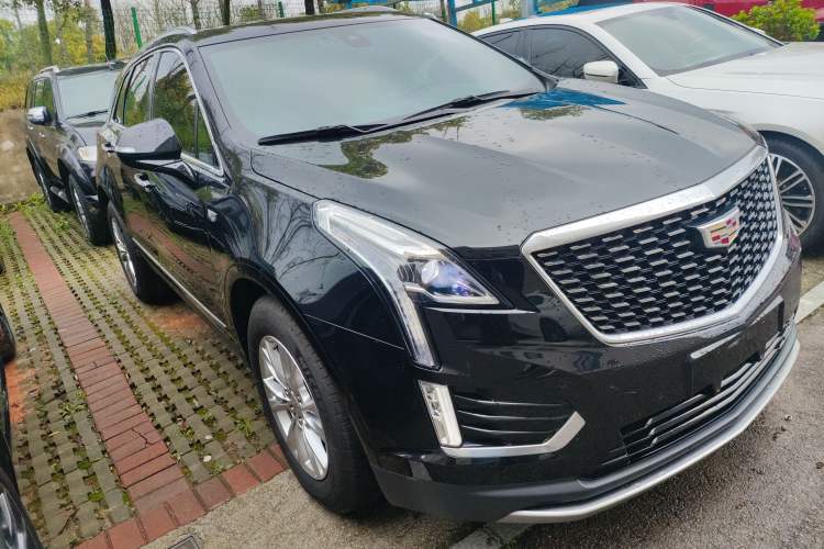 Used Cadillac XT5 2024 2.0T Two-Wheel Drive Fashion Edition Front Right 45 Deg