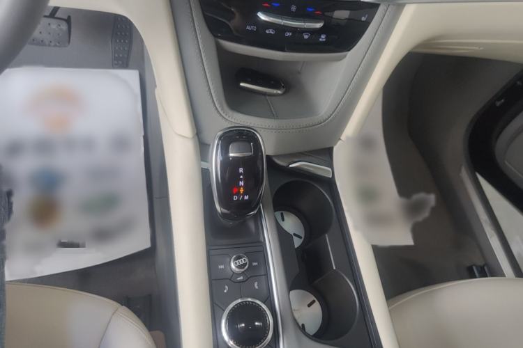 Used Cadillac XT5 2024 2.0T Two-Wheel Drive Fashion Edition Gear Lever