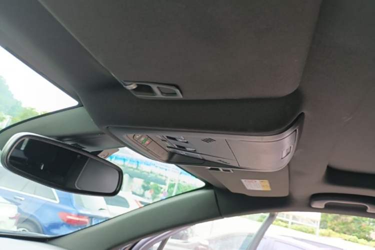 Used Cadillac XT5 2024 2.0T All-Wheel-Drive Luxury Version (Hummingbird Edition) Headliner
