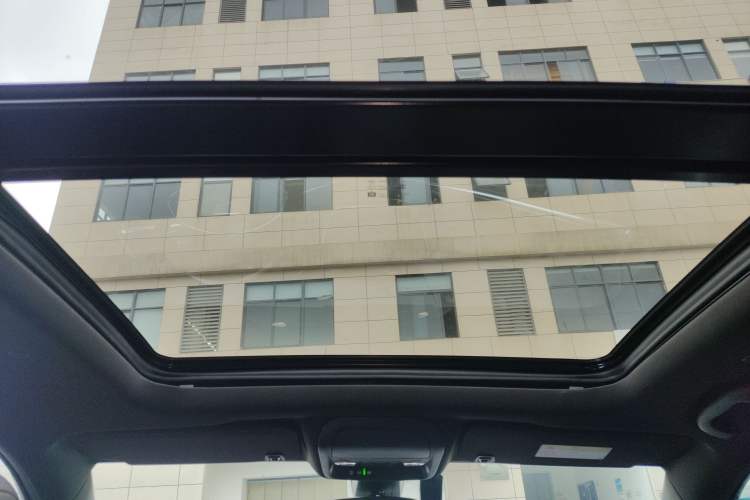Used Cadillac XT5 2024 2.0T Two-Wheel Drive Fashion Edition Headliner