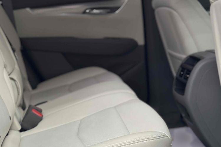 Used Cadillac XT5 2024 2.0T Two-Wheel Drive Fashion Edition Interior 1