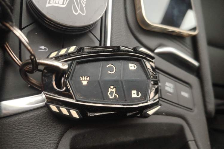 Used Cadillac XT5 2024 2.0T Two-Wheel Drive Fashion Edition Interior 1