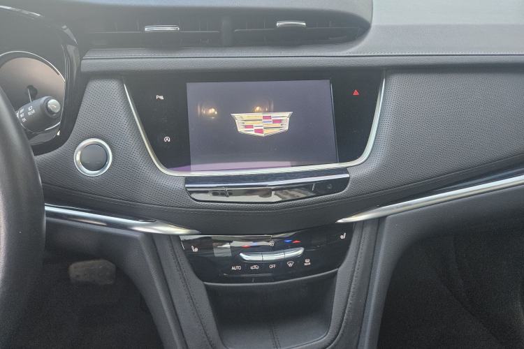 Used Cadillac XT5 2024 2.0T Two-Wheel Drive Fashion Edition Interior 4