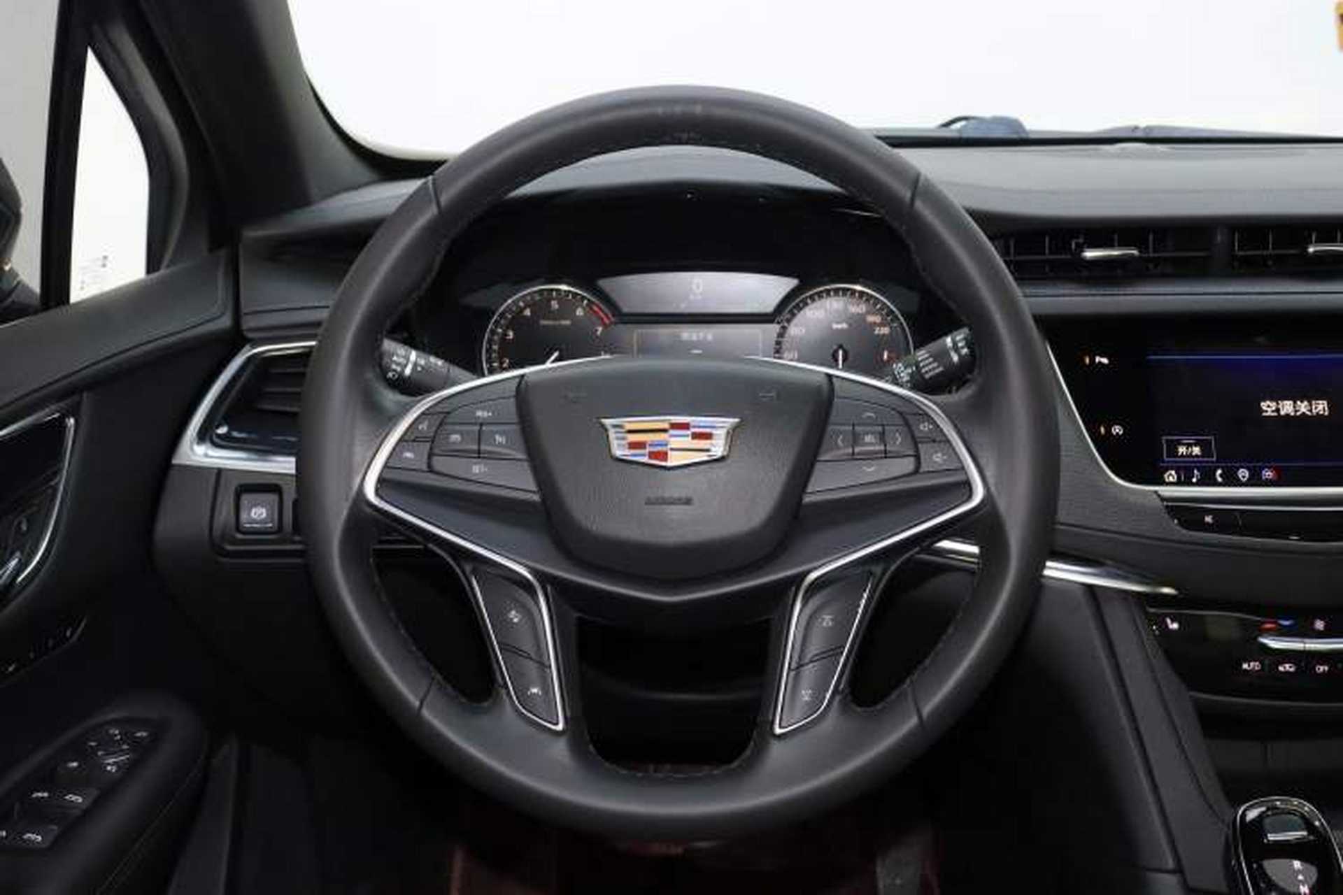Used Cadillac XT5 2024 2.0T Two-Wheel Drive Fashion Edition Interior 5