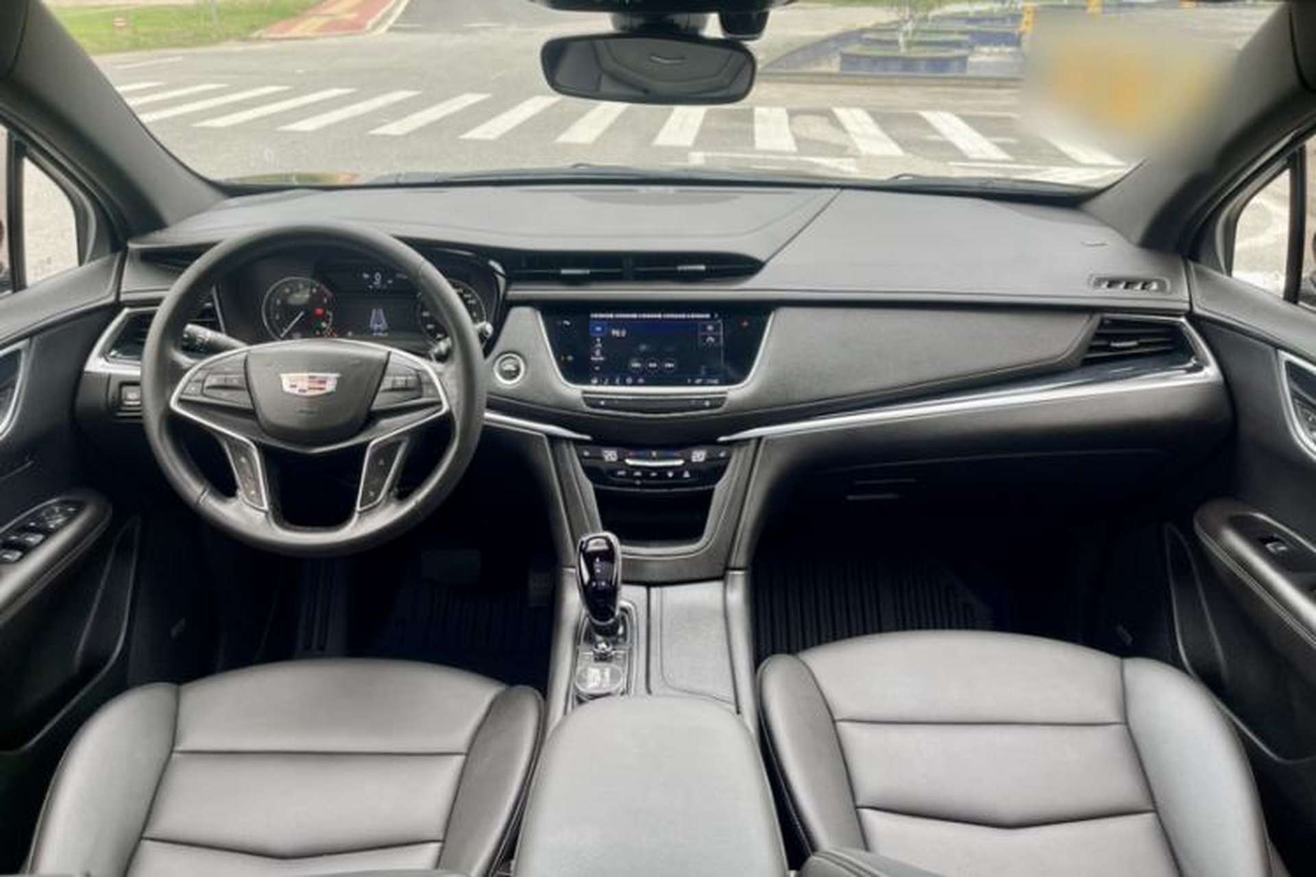 Used Cadillac XT5 2024 2.0T Two-Wheel Drive Fashion Edition Interior 6