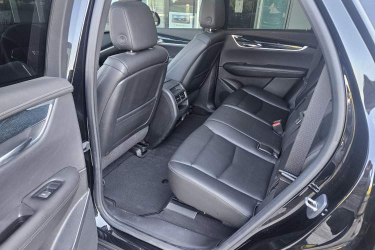 Used Cadillac XT5 2024 2.0T Two-Wheel Drive Fashion Edition Interior 6