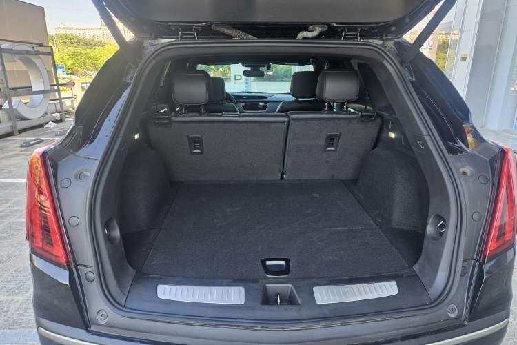Used Cadillac XT5 2024 2.0T Two-Wheel Drive Fashion Edition Interior 7