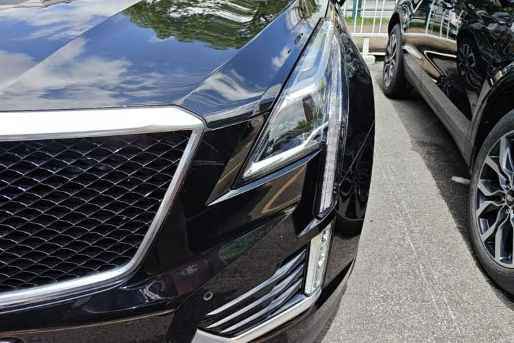 Used Cadillac XT5 2024 2.0T All-Wheel-Drive Luxury Version (Hummingbird Edition) Left Front Headlight