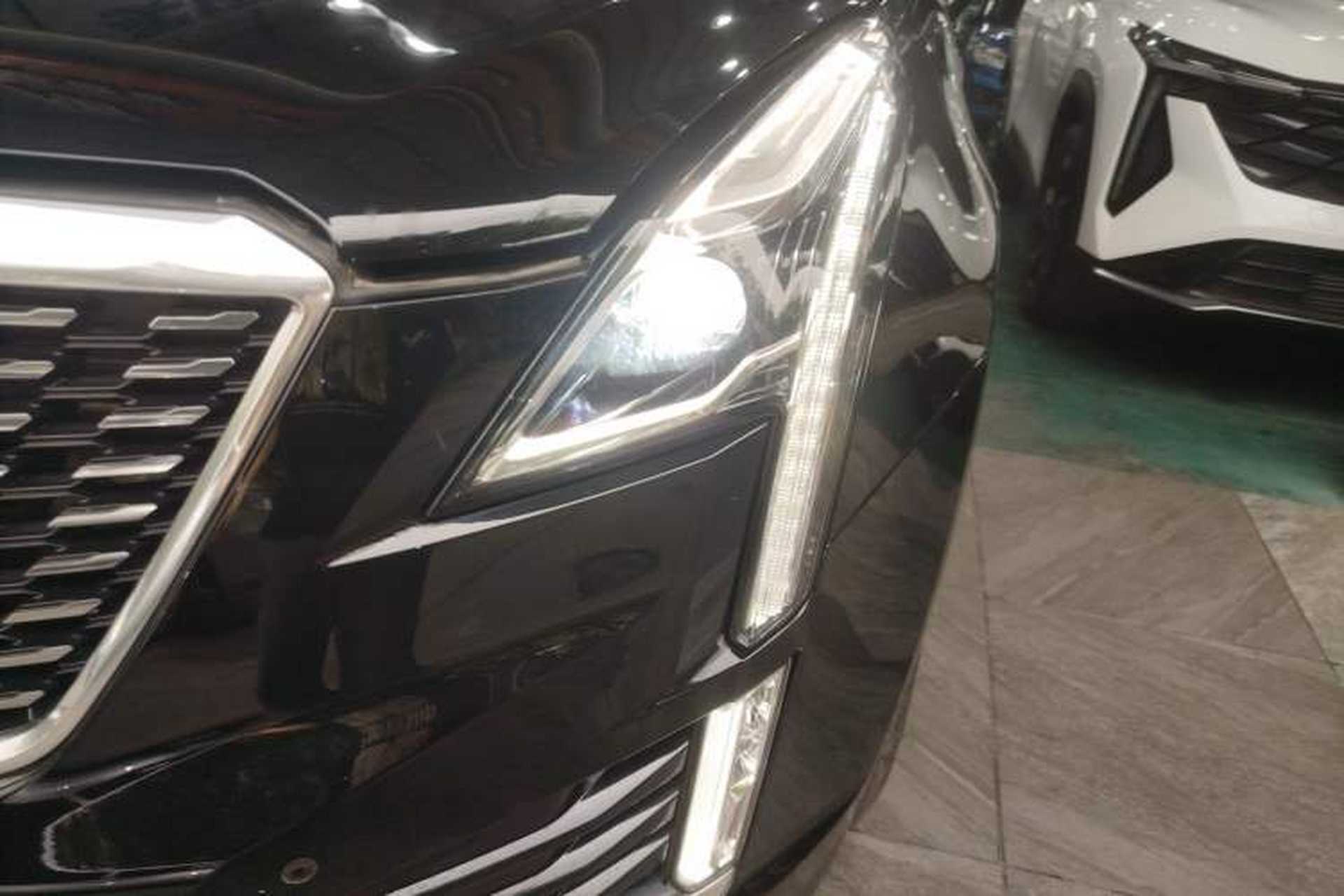 Used Cadillac XT5 2024 2.0T Two-Wheel Drive Fashion Edition Left Front Headlight