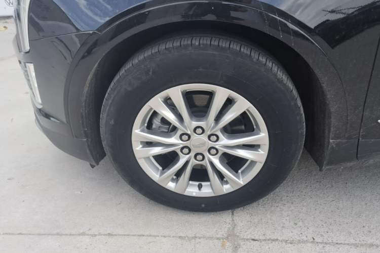 Used Cadillac XT5 2024 2.0T Two-Wheel Drive Fashion Edition Left Front Wheel Hub