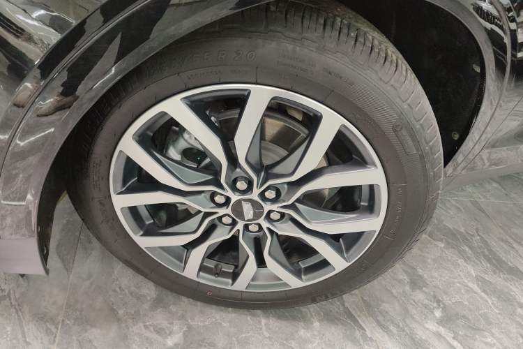 Used Cadillac XT5 2024 2.0T All-Wheel-Drive Luxury Version (Hummingbird Edition) Left Front Wheel Hub