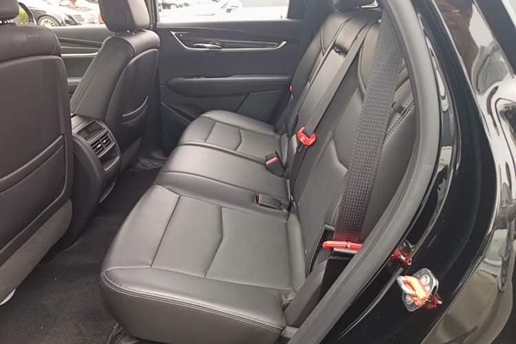 Used Cadillac XT5 2024 2.0T All-Wheel-Drive Luxury Version (Hummingbird Edition) Left Rear Seat