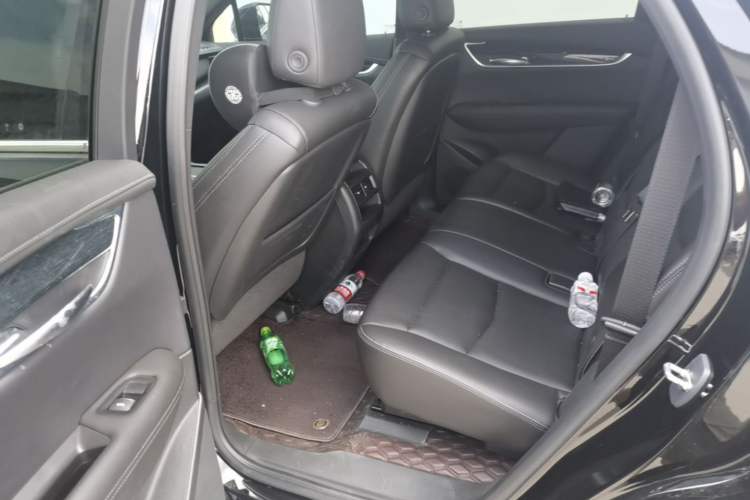 Used Cadillac XT5 2024 2.0T Two-Wheel Drive Fashion Edition Left Rear Seat
