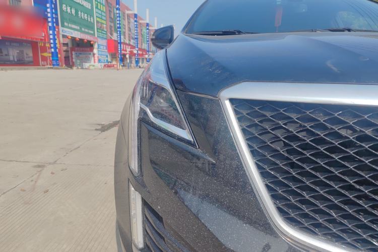 Used Cadillac XT5 2024 2.0T All-Wheel-Drive Luxury Version (Hummingbird Edition) Right Front Headlight