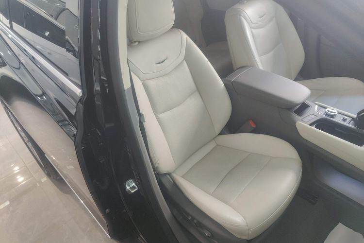 Used Cadillac XT5 2024 2.0T Two-Wheel Drive Fashion Edition Right Front Seat