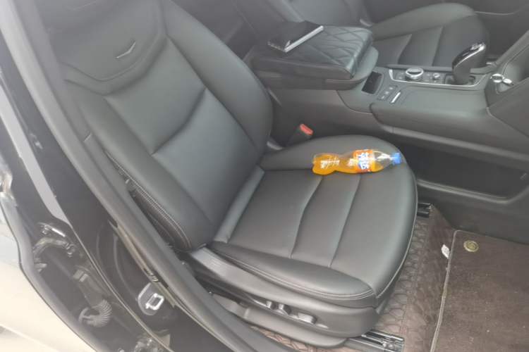 Used Cadillac XT5 2024 2.0T Two-Wheel Drive Fashion Edition Right Front Seat