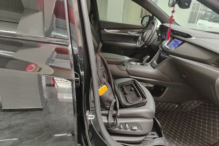 Used Cadillac XT5 2024 2.0T All-Wheel-Drive Luxury Version (Hummingbird Edition) Right Front Seat