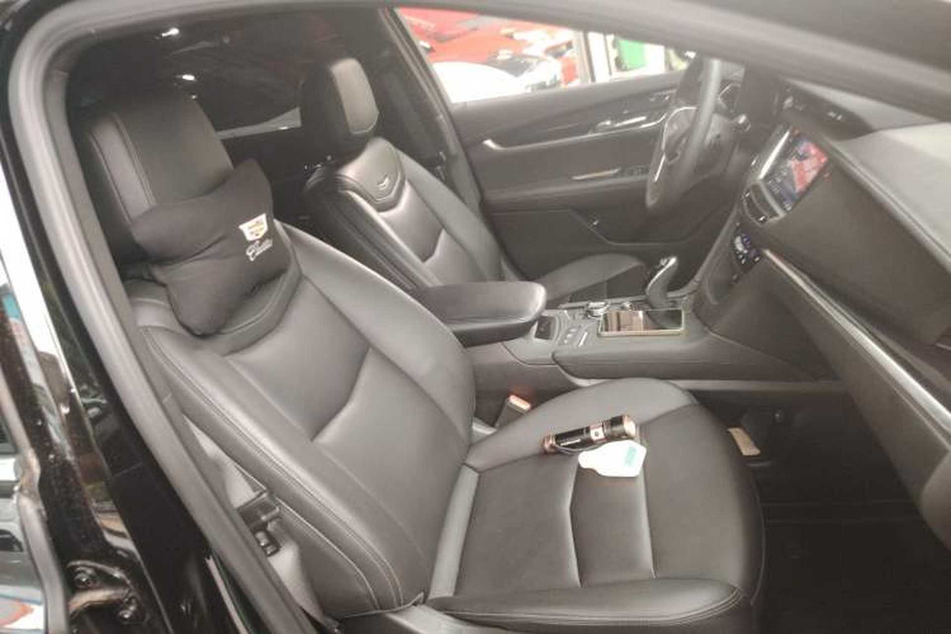 Used Cadillac XT5 2024 2.0T Two-Wheel Drive Fashion Edition Right Front Seat