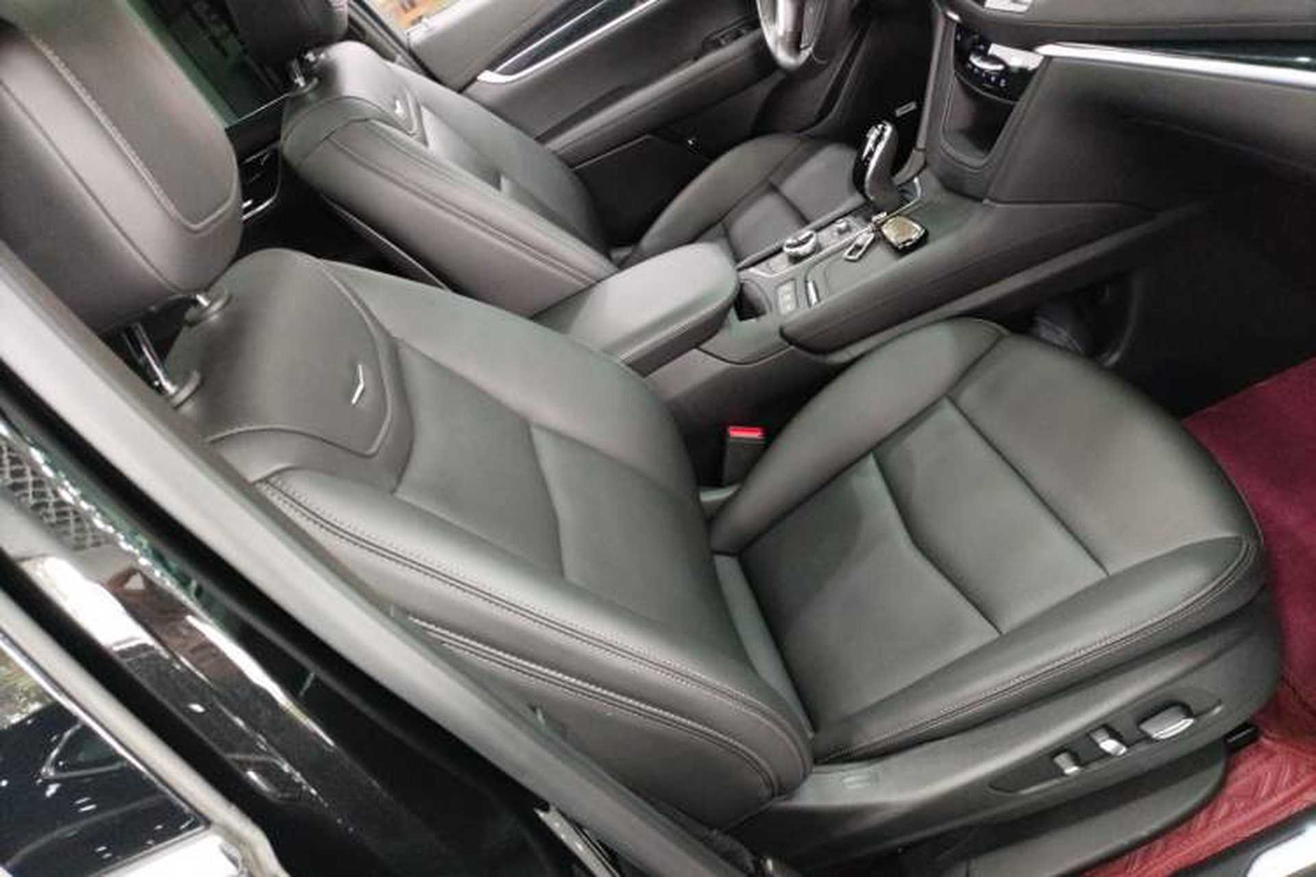 Used Cadillac XT5 2024 2.0T Two-Wheel Drive Fashion Edition Right Front Seat