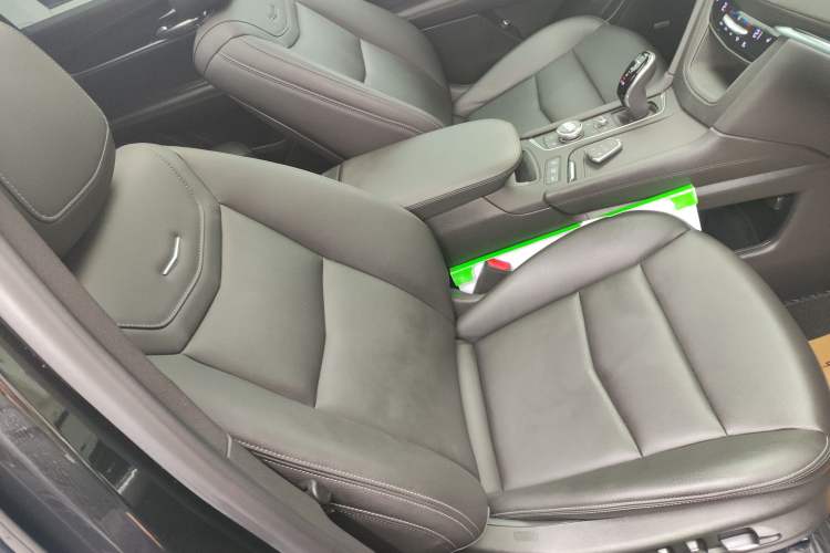 Used Cadillac XT5 2024 2.0T Two-Wheel Drive Fashion Edition Right Front Seat