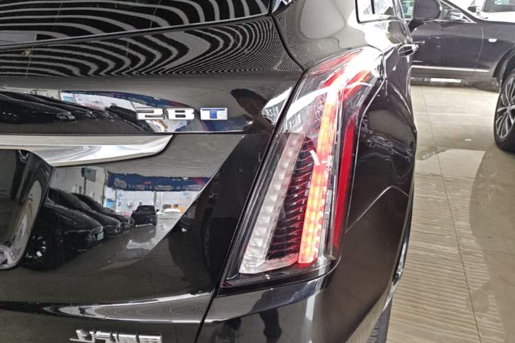 Used Cadillac XT5 2024 2.0T All-Wheel-Drive Luxury Version (Hummingbird Edition) Right Rear Taillight