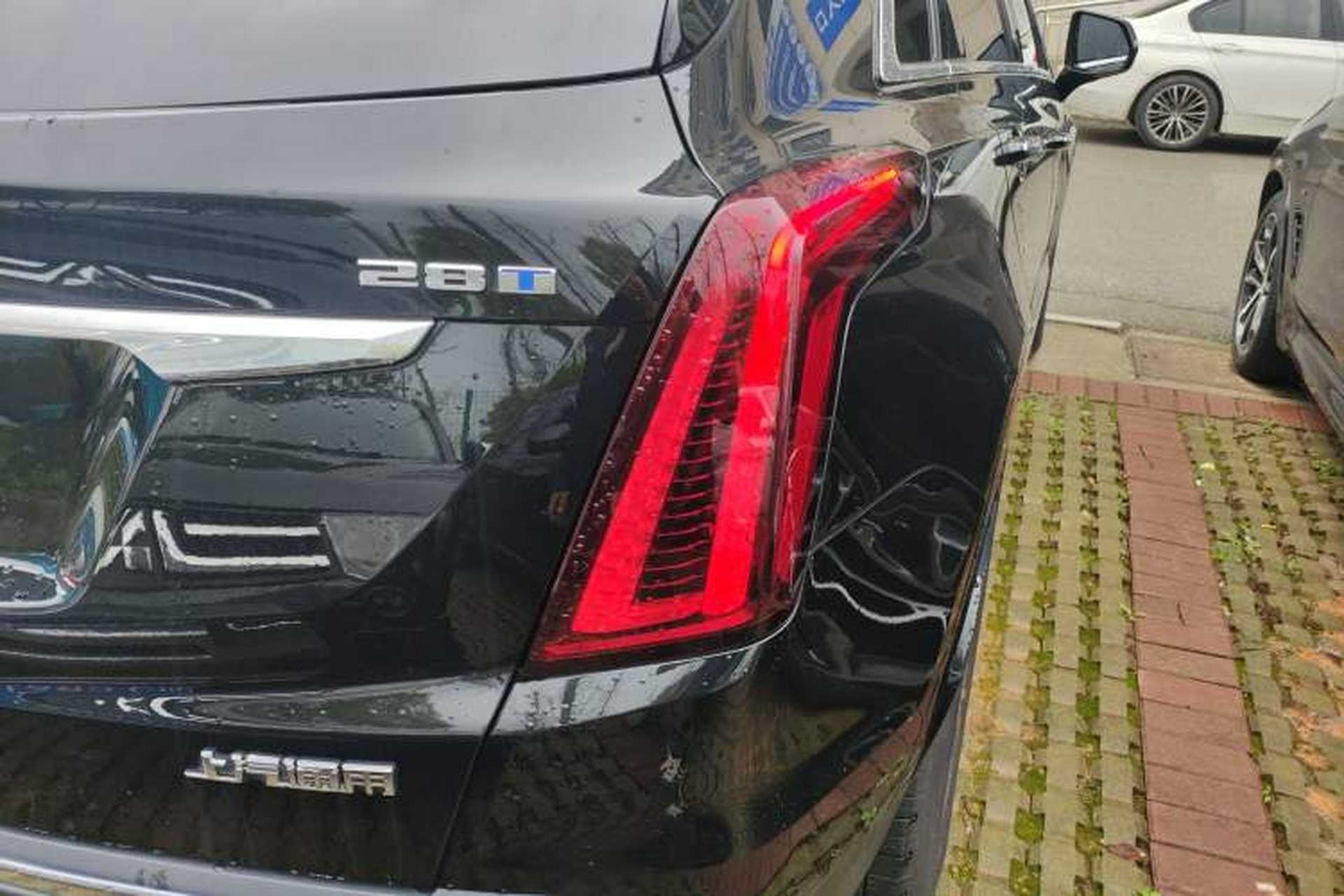 Used Cadillac XT5 2024 2.0T Two-Wheel Drive Fashion Edition Right Rear Taillight