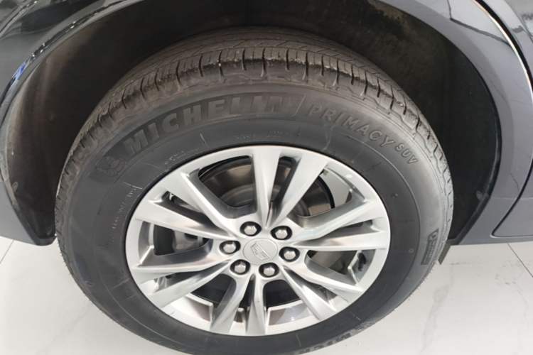 Used Cadillac XT5 2024 2.0T Two-Wheel Drive Fashion Edition Right Rear Wheel Hub