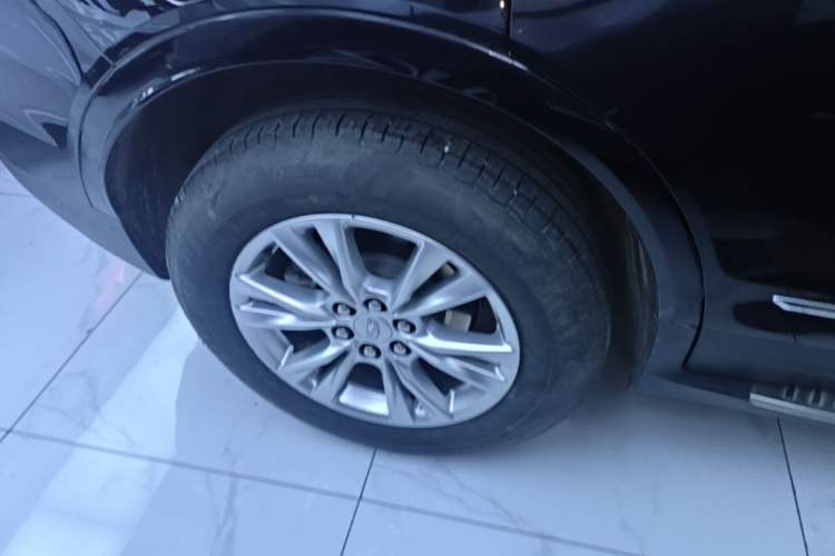 Used Cadillac XT5 2024 2.0T Two-Wheel Drive Fashion Edition Right Rear Wheel Hub