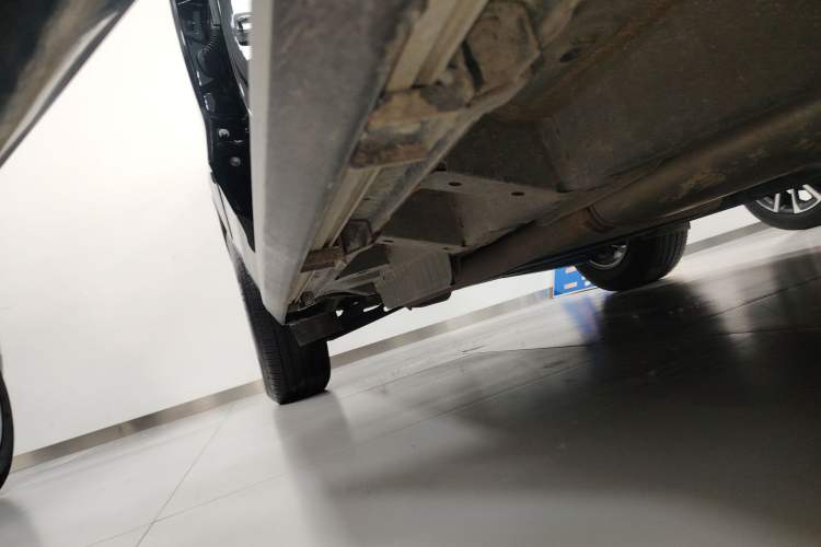 Used Cadillac XT5 2024 2.0T Two-Wheel Drive Fashion Edition Right Side Sill