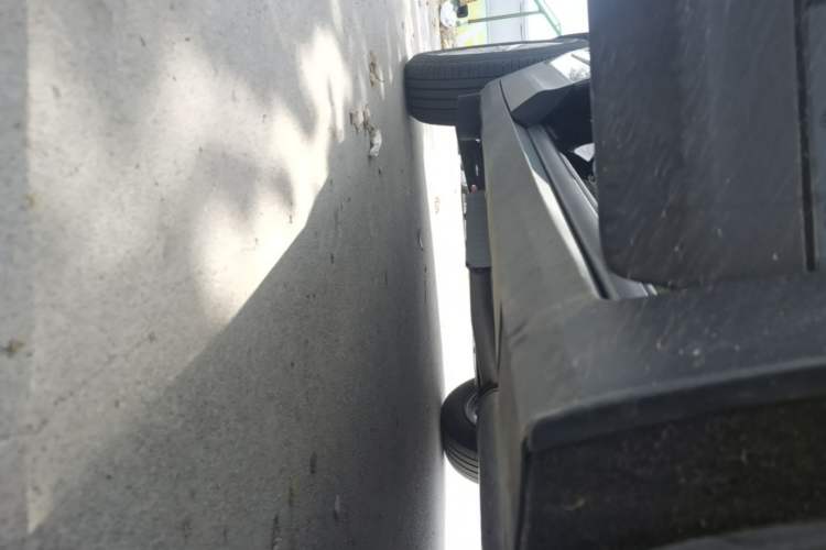 Used Cadillac XT5 2024 2.0T Two-Wheel Drive Fashion Edition Right Side Sill